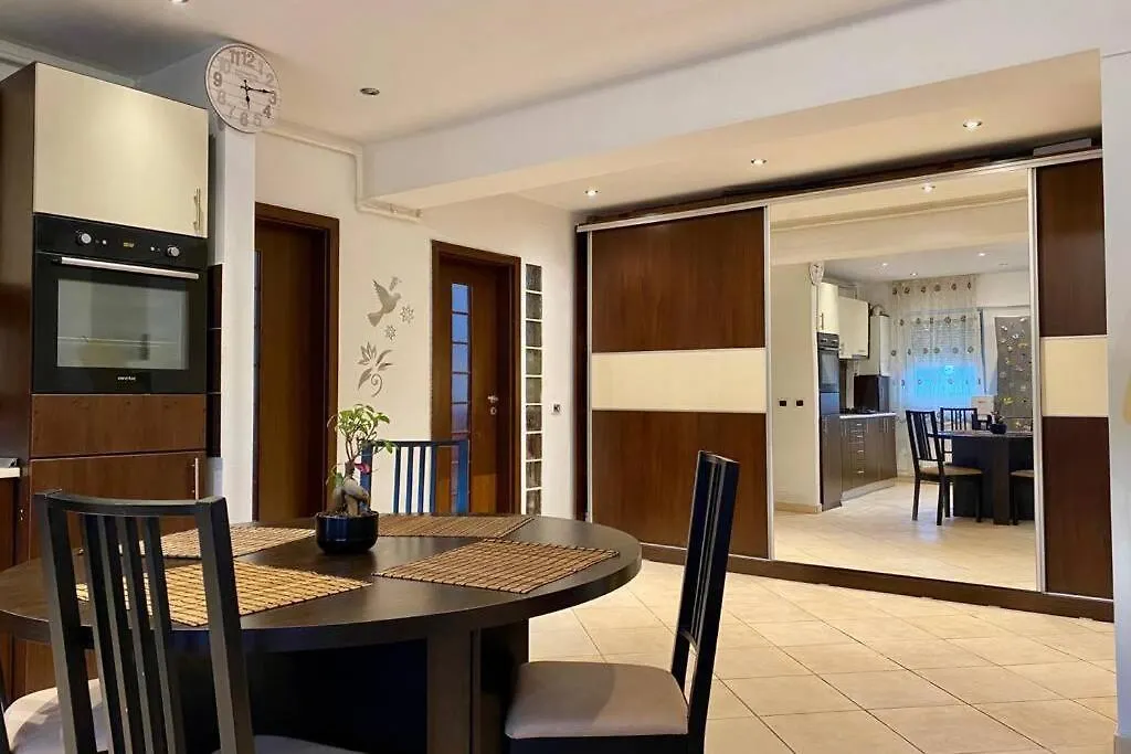 Confort Park Luxury Apartments Rin Grand ルーマニア